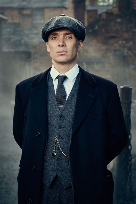 how old is thomas shelby in season 2